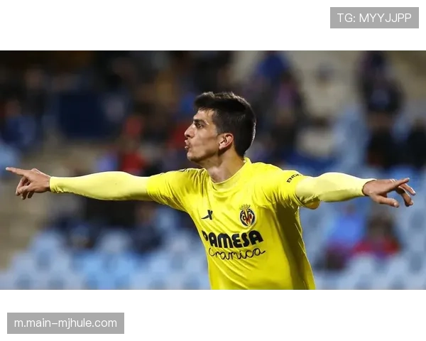 莫雷诺迎来300场里程碑 助力比利亚雷亚尔大胜瓦伦西亚 莫雷诺迎来300场里程碑 助力比利亚雷亚尔大胜瓦伦西亚