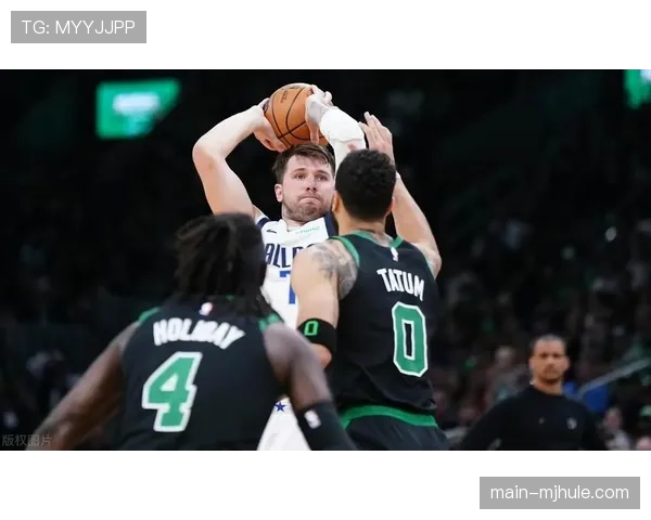 独行侠客场加时不敌热火 东契奇空砍高分难掩团队防守问题